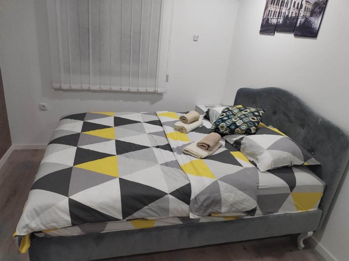 Tid Apartment *